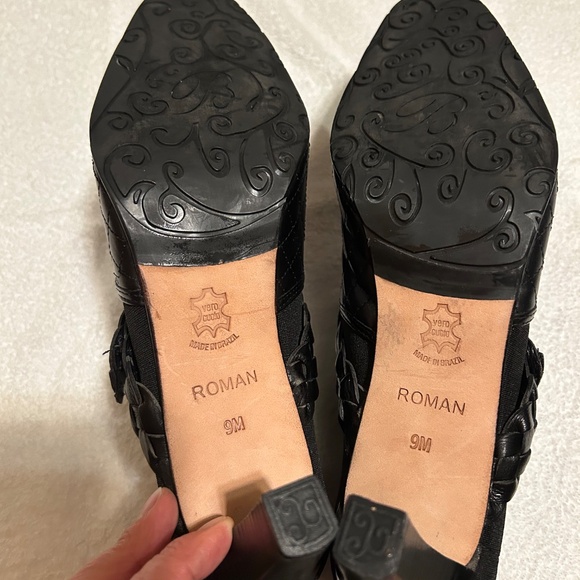 Brighton Roman Black Leather Heeled Ankle Boots - Picture 8 of 14